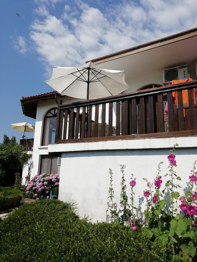 South Beach Villa Синеморец Екстериор снимка